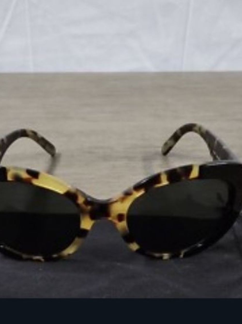 Burberry Tortoiseshell Oval Sunglasses - Brown & Black